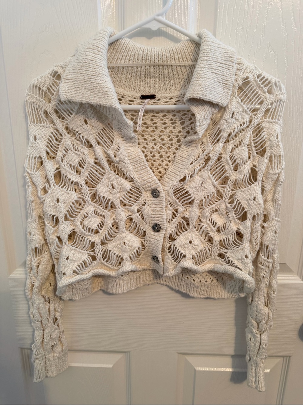 Free People Sedona Open-Knit Collared Button-Front Cropped Cardigan - Cream